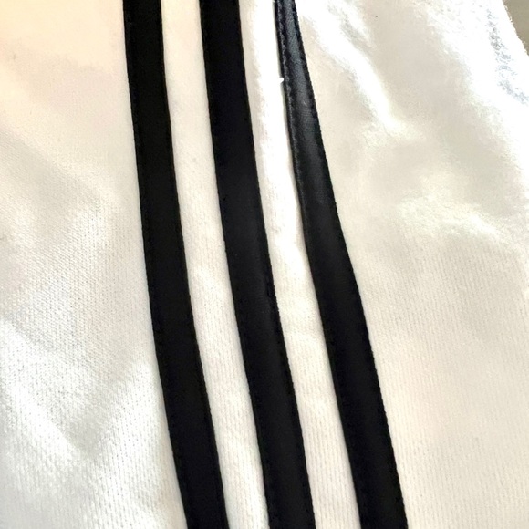 Adidas classic white black logo, 3 stripe hoodie sweatshirt Plus 2X mint worn 1x - Picture 8 of 10